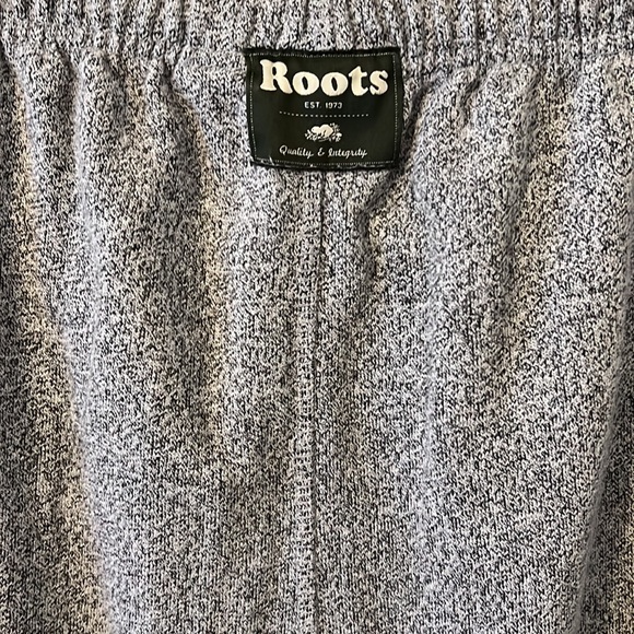 ROOTS Women’s Sweatpants - Picture 7 of 7
